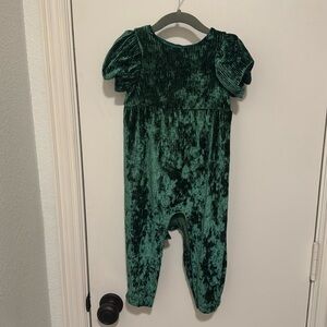 Adorable velvet Christmas outfit!